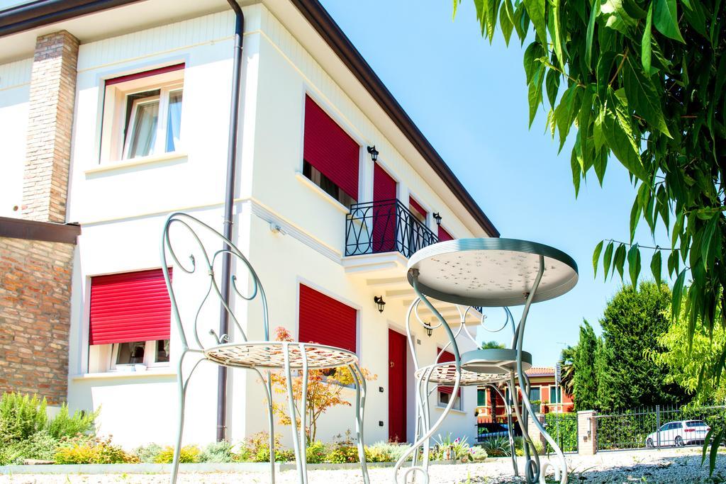 B&B La Porta Rossa Noale Exterior photo