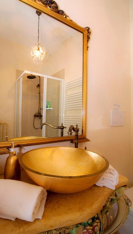 B&B La Porta Rossa Noale Exterior photo